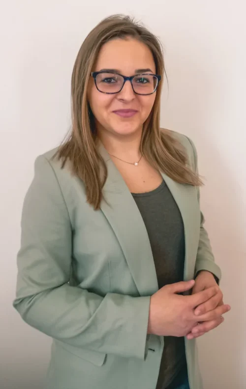 Lehrerin Ilhana Šahinović